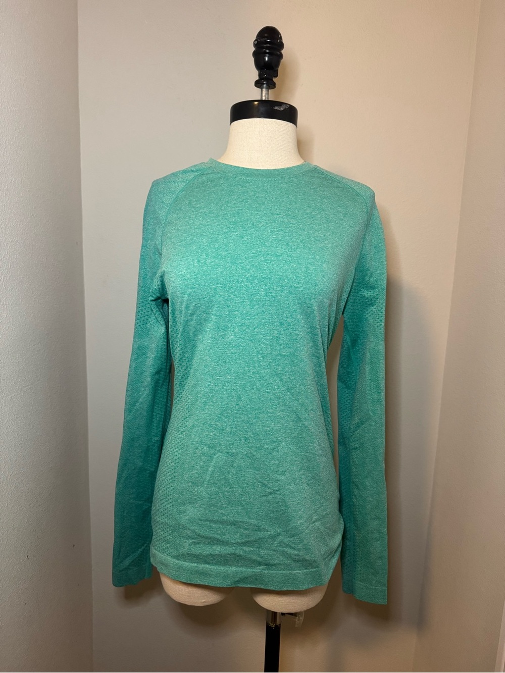 FIGS Salta Seamless Long-Sleeve Underscrub Top in sea foam green color